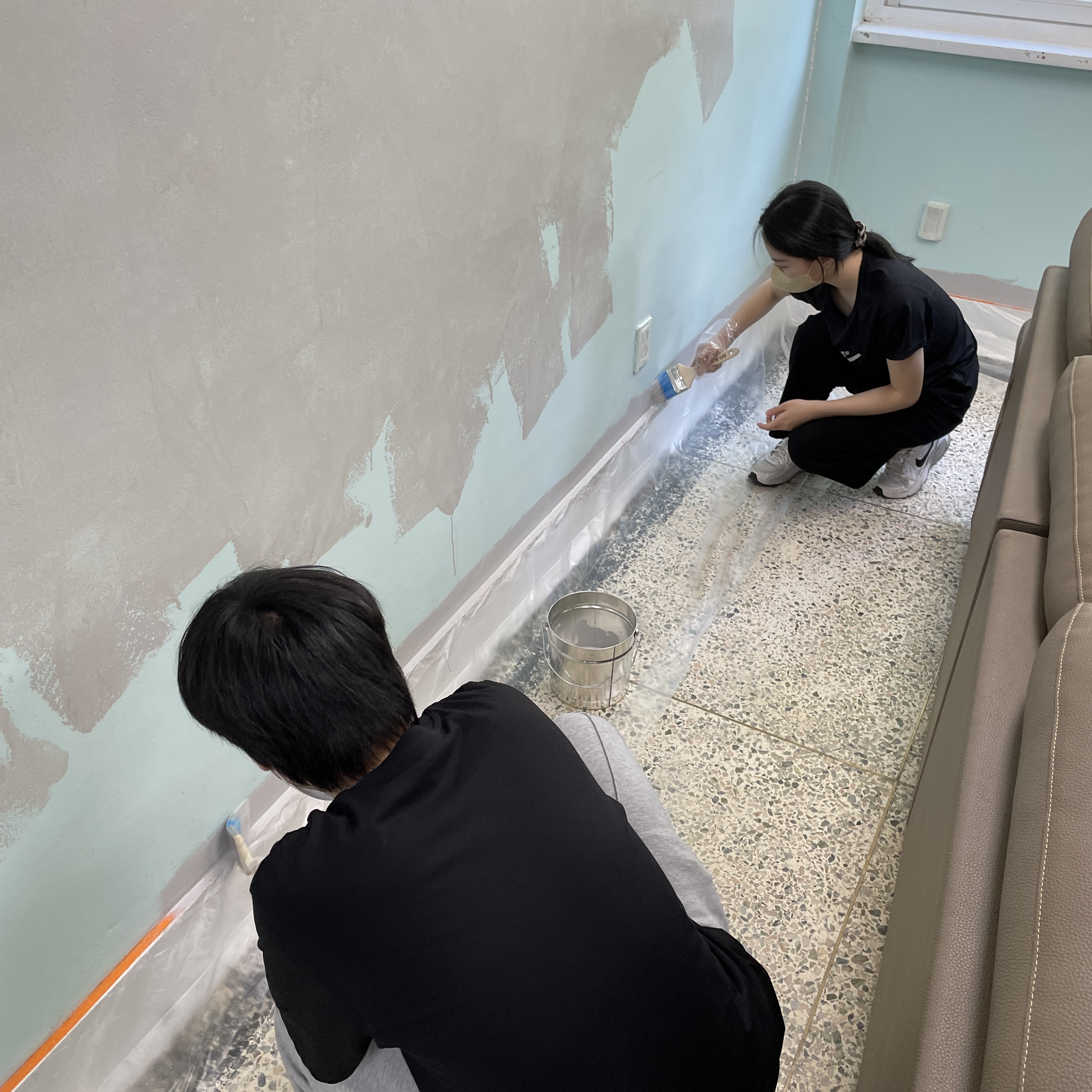 학생회실 페인트 칠 첨부 이미지